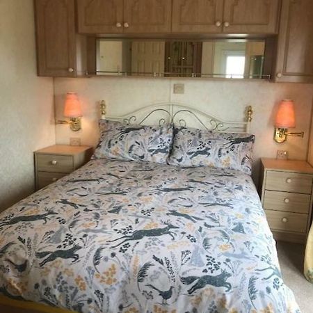 Countryside Views From A Luxury Mobile Home Near بيرانبورث المظهر الخارجي الصورة
